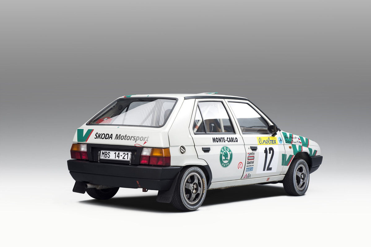 versiones-motorsport-del-koda-favorit-1989-todos-diferentes-y-aun-asi-familiares(3)