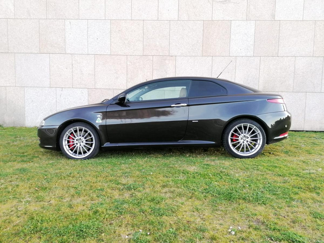 Alfa_Romeo_GT__-_2005_(18)