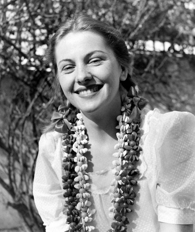 joan_fontaine_b02
