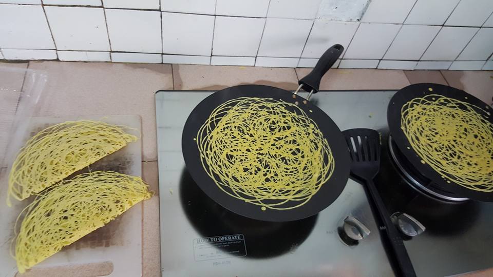 Cara-Cara Bancuh Dan Masak Roti Jala Yang Sedap, Lembut 