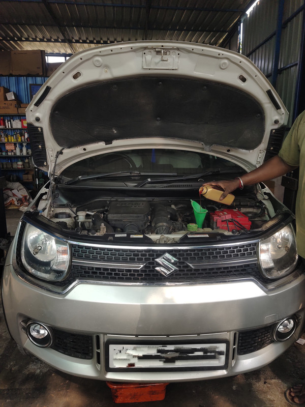 Oil sirvice ,gear oil change, 4 wheel brake cleaning , coolant change,whiper check ,brake light and head light check ,ac filter ,oil filter and air filter change,water wash