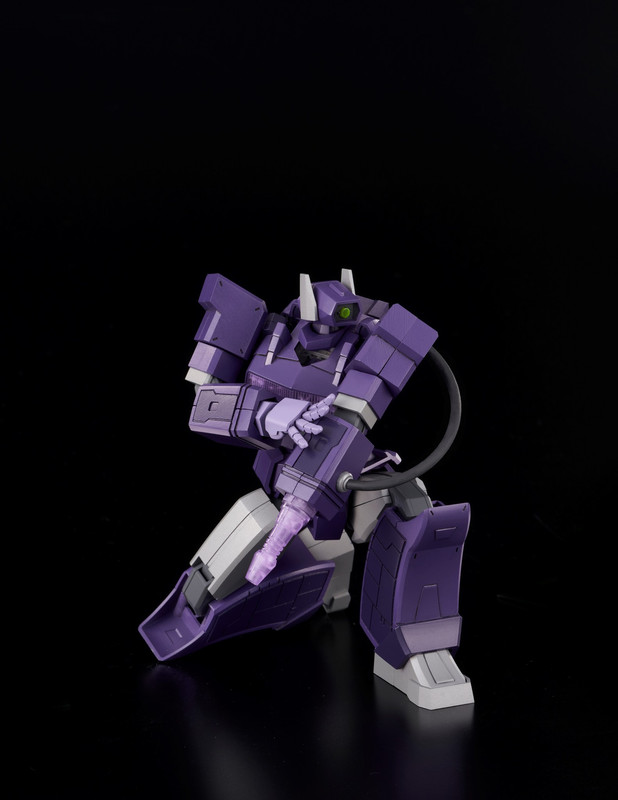 Flame-Toys-Furai-Model-G1-Shockwave-06