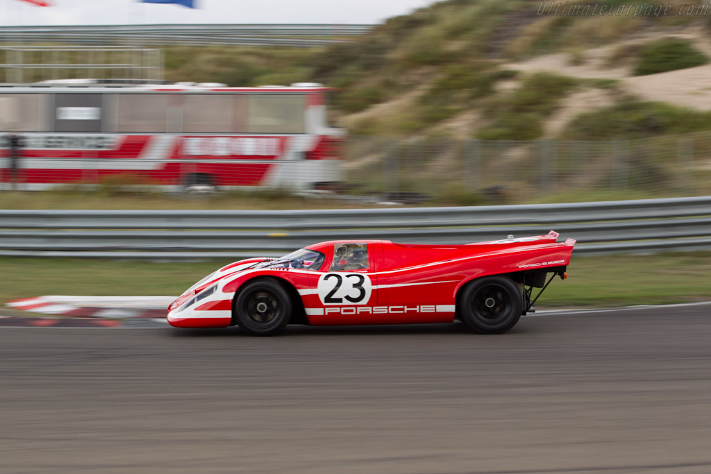 166044537-Q8-Zf-KMUD-Porsche917-K706191.