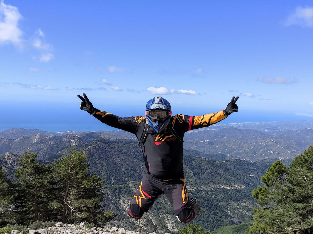 BENALJAFEÑO  VOLANDO, ji,ji