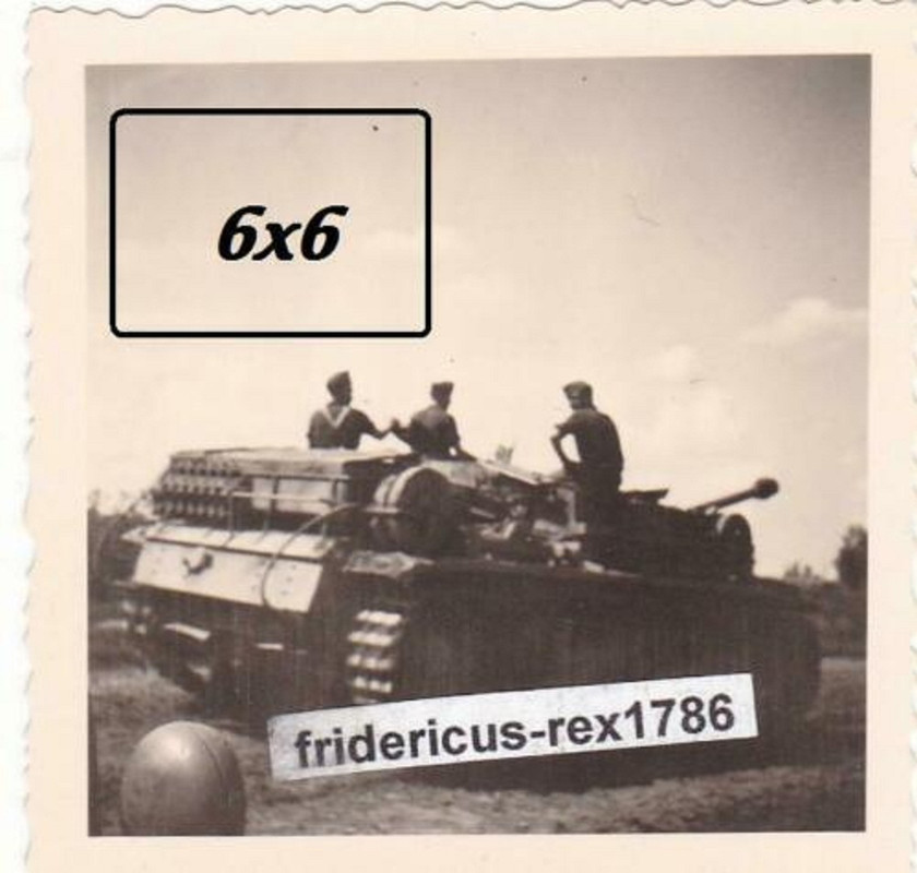 Foto Panzer Tank Sturmgeschütz III StuG Frontfahrt Combat vollge