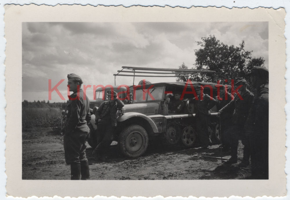Foto Wehrmacht Estland Kurland 1944 Panzer Jäger PAK Halbkette W