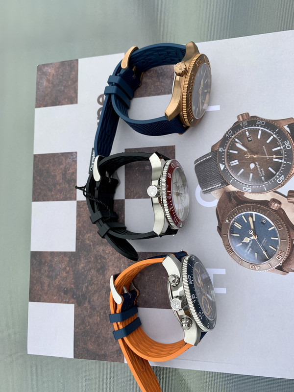 16FA188C-9DB5-4F44-ACF3-DF6382EB8B00