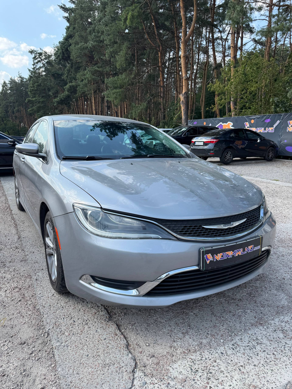 Chrysler 200 2016