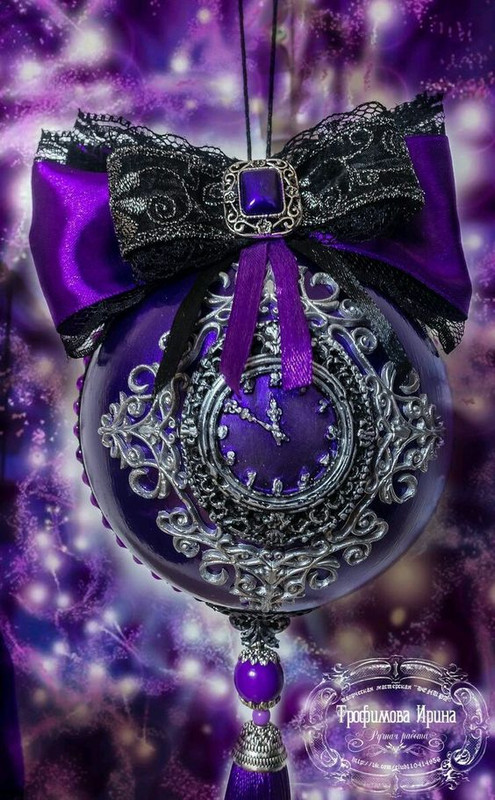 purplehanging-clock.jpg