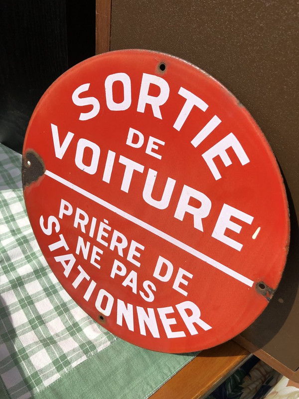 FB7FC7BD-965A-4EA5-8B3B-110C32D40860