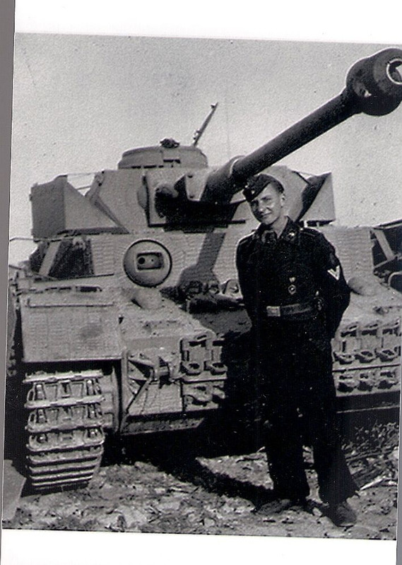 Deutscher Panzer IV Ausführung H mit Panzersolda