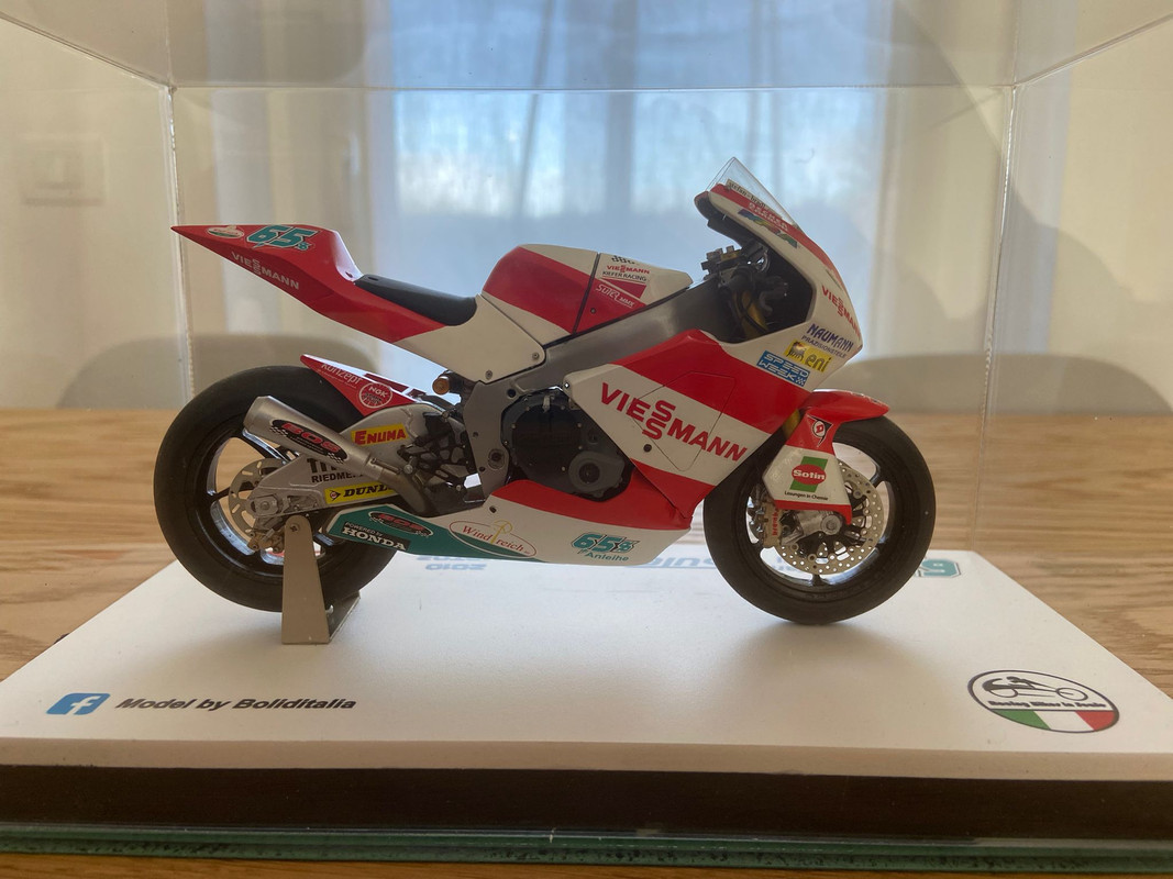 54C44CD7-6072-4EA3-B018-7BE7262E29F3