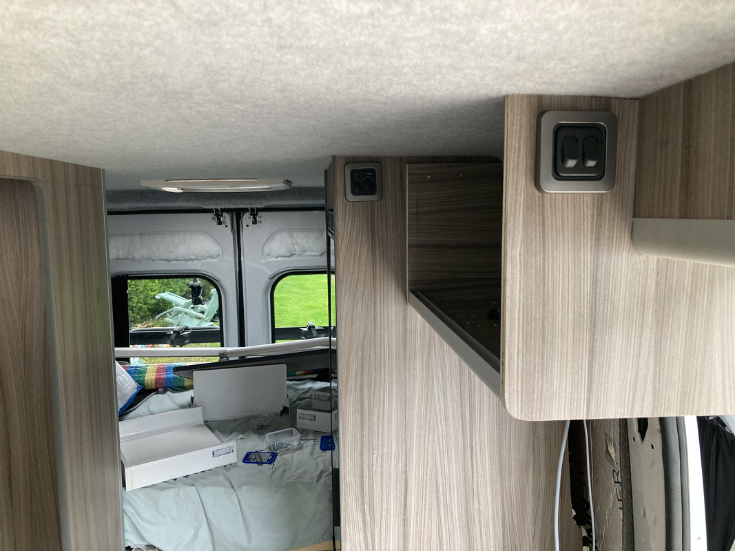 B2D8700C-0942-4CAD-83D8-AD6807EB46AB