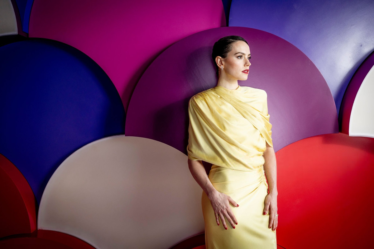 Daisy Ridley 007