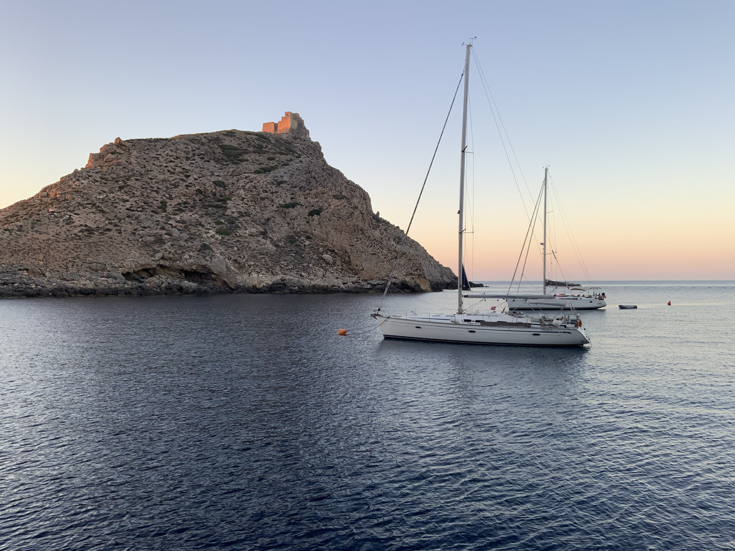 B81F712E-C904-422F-BC41-12DB0A6DC474