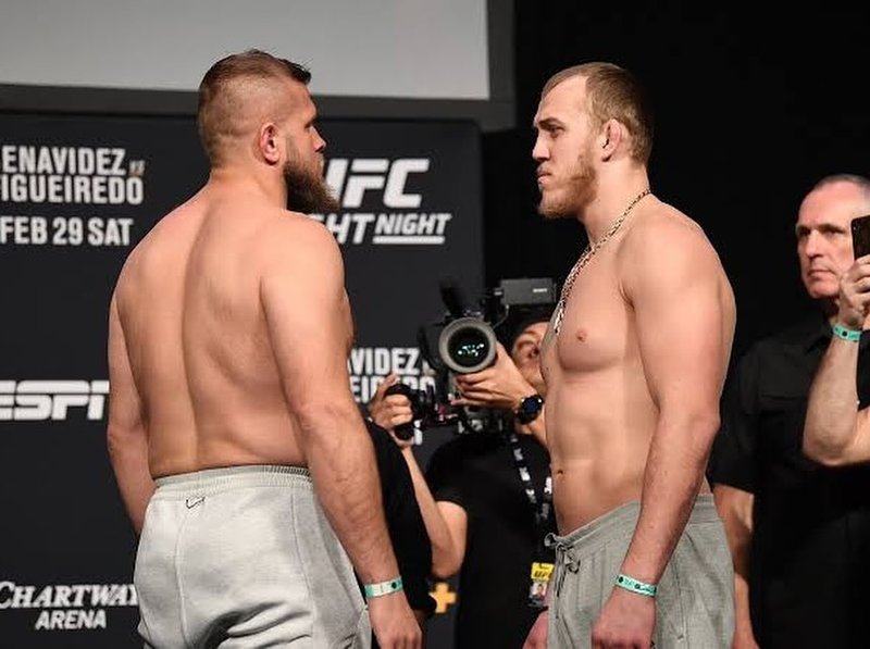 Марчин Тибура срещу Сергей Спивак 2 на UFC Fight Night 242
