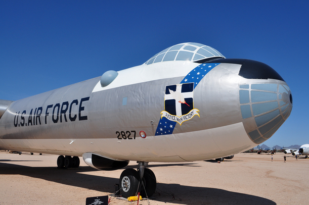 52-2827-CONVAIR-B36-J-13700710355.jpg