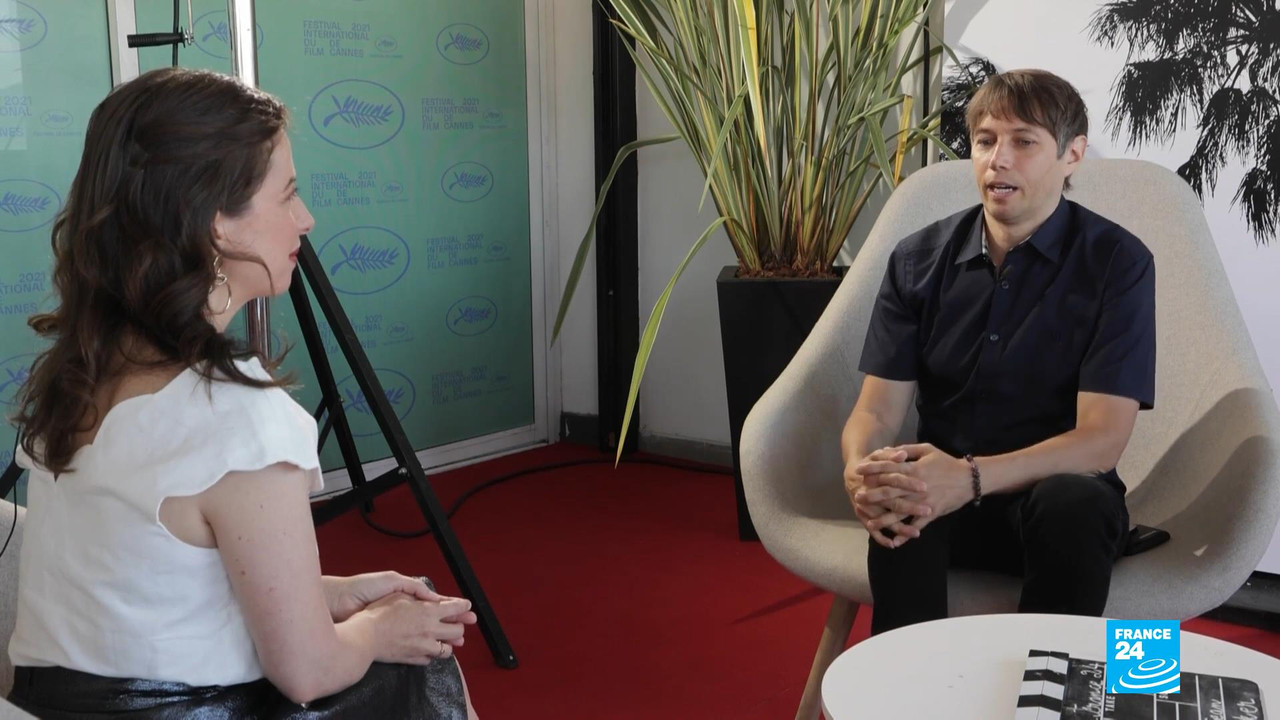 Cannes 2021 Director Sean Baker makes lift-off with Red Rocket • FRANCE 24 English.mp4_snapshot_03.5