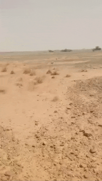 https://i.postimg.cc/C1ybLvjr/video-2026-07-12-03-55-33-(1).gif