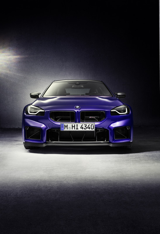 P90600912_highRes_the-new-bmw-m2-cs