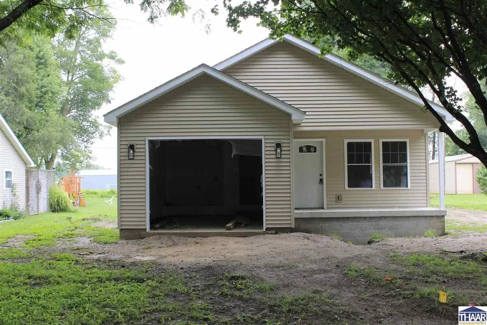 Real estate property listing picture