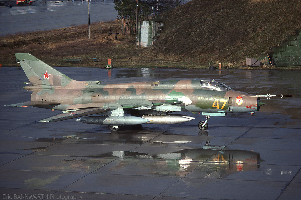20 GvAPIB Su-17M4 47 yellow_15818_apr 1994