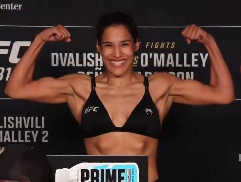 Jessica Eye срещу Julianna Pena в UFC 192