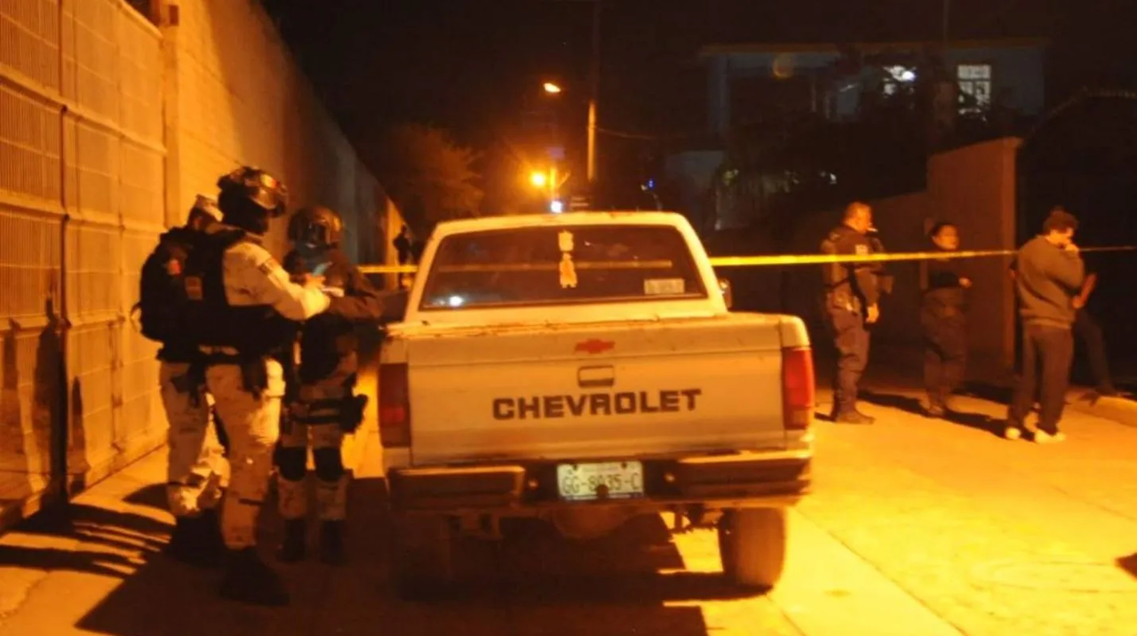 Sicarios matan a dos tres muchachos en comunidad de Guanajuato; se desconoce el móvil