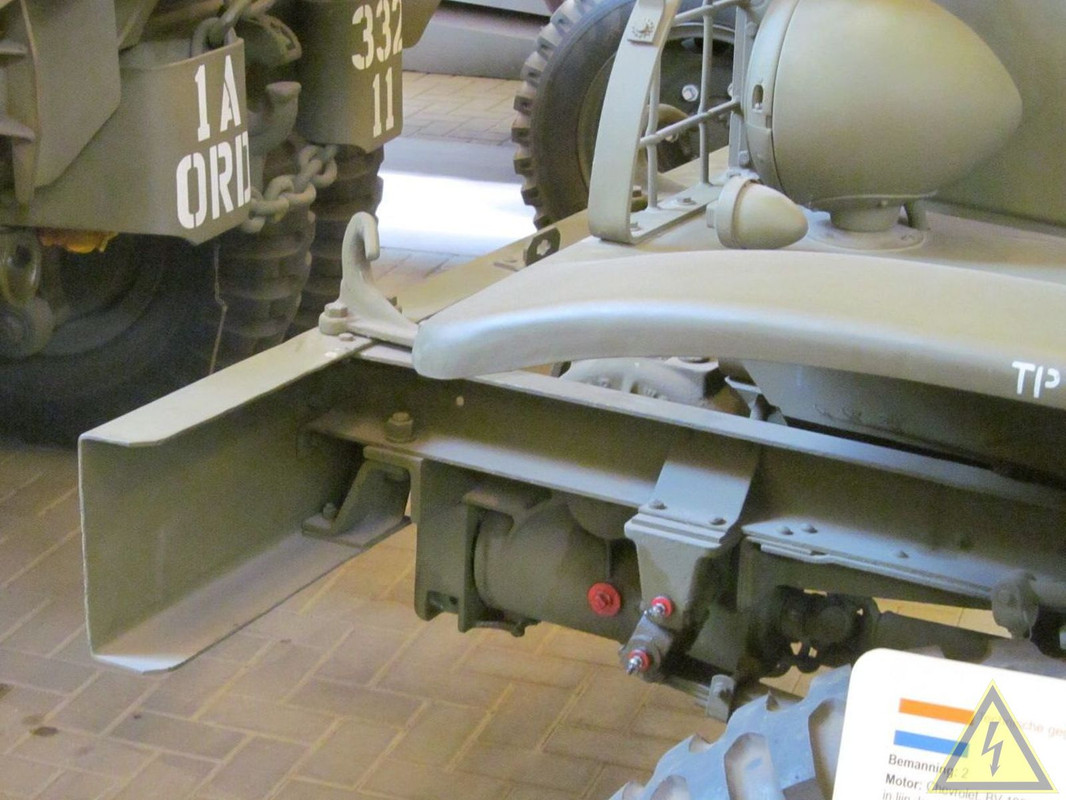 Chevrolet_G7117_Overloon_016