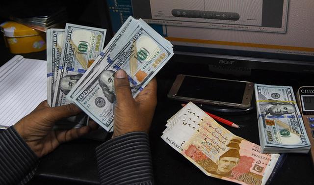 Pakistan records $3.5bn in remittances for April 2026