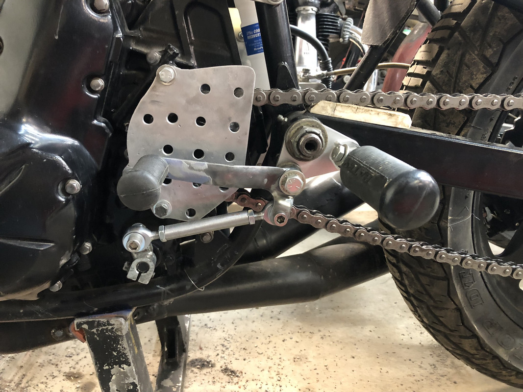 DCAFCE23-CFB3-4BEF-842C-68A1E77979D6