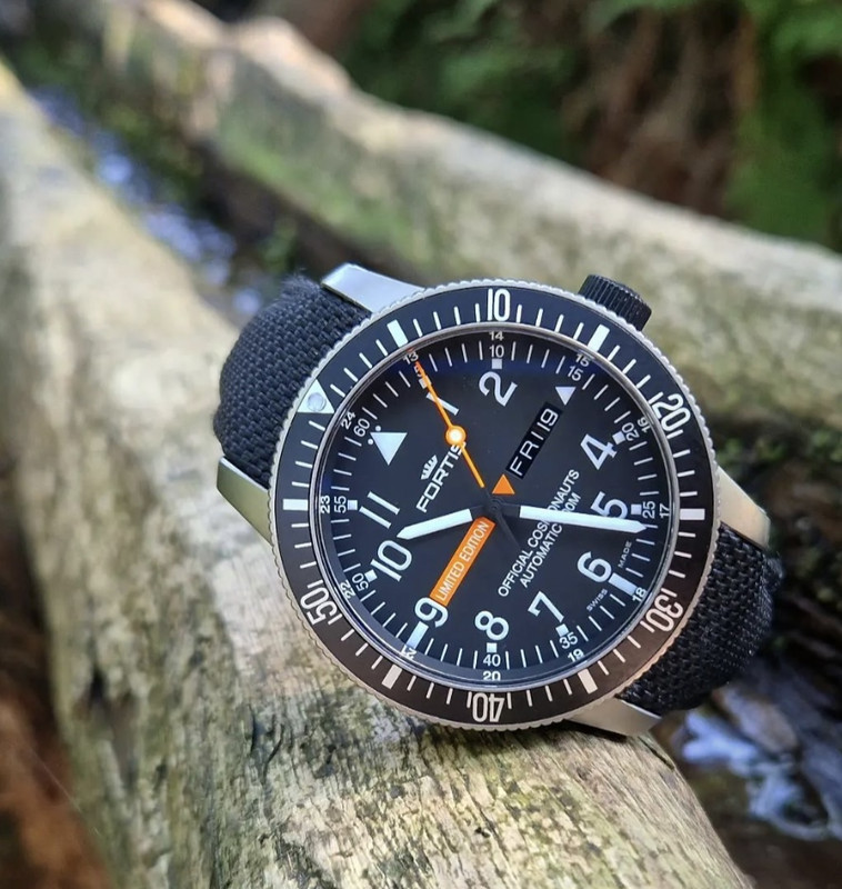 FC06AE1A-808B-4DFB-8C4E-628B42F461A9