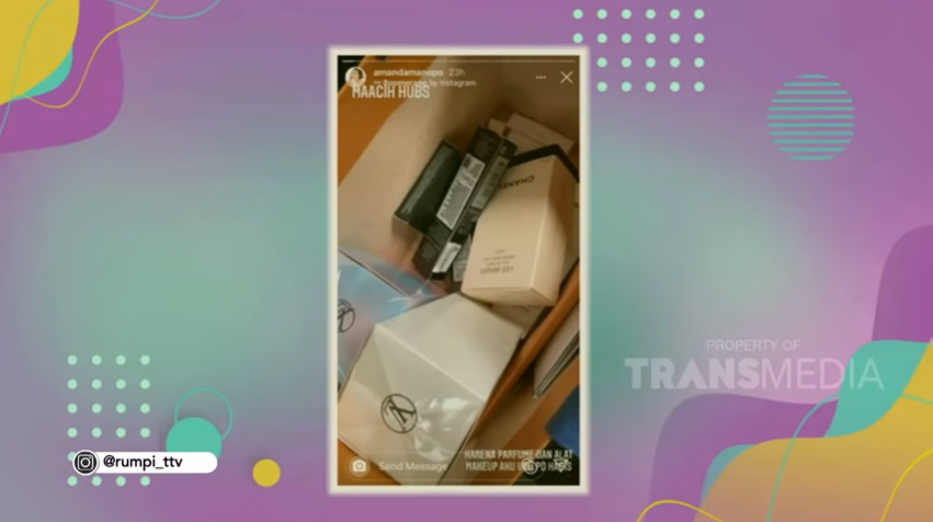 Amanda Manopo mendapat sekotak make up mewah dari Billy Syahputra
