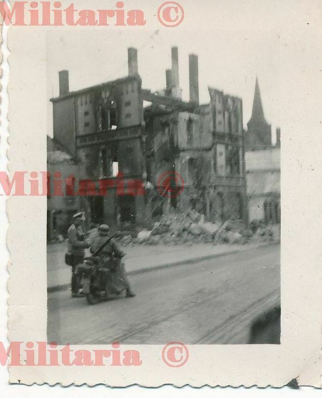 Luxemburg Mamer Wehrmacht Kradmelder Häuser Ruinen Einsatz 1940 IR.56