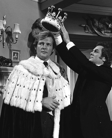 roger_moore_38