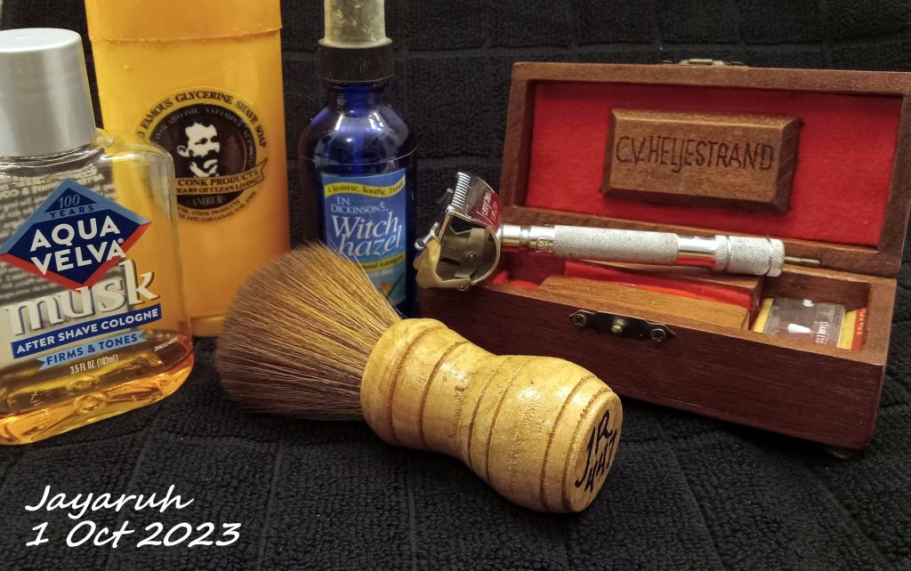 [Image: sos231001.jpg]