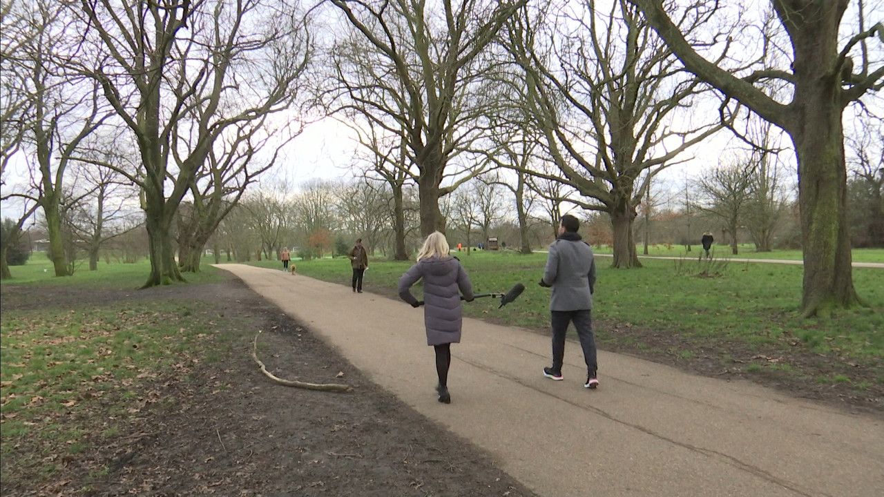 ITV News London_20210111_18001830.ts_snapshot_30.28.704