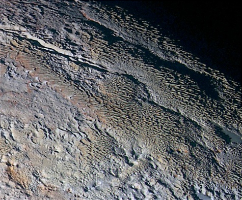 imagen flyby sobre Plut�n