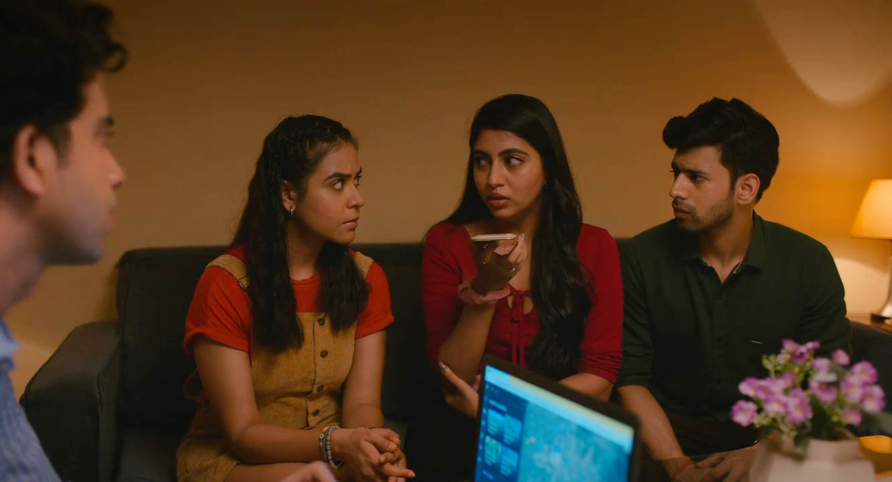 Constable Girpade (2023) Season 1 [Hindi] WebRip 480p, 720p - Complete Screenshot