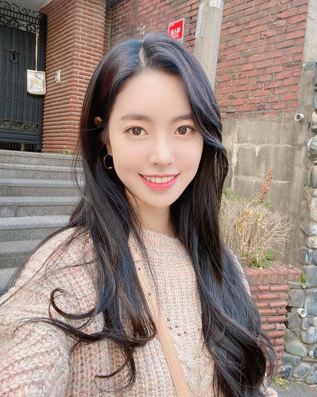 Jin Se Yeon