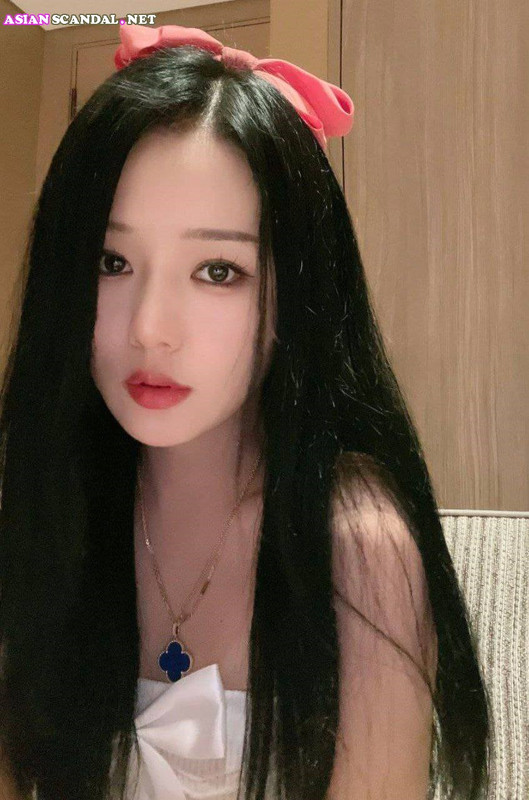 Vietnamesisches heißes Mädchen liebt Dreier