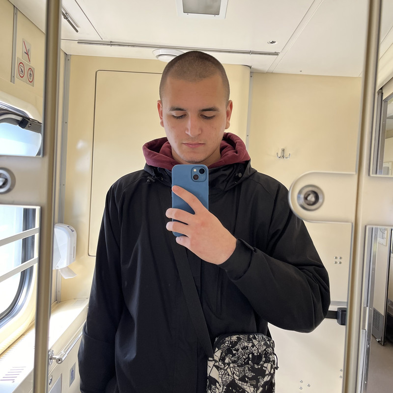 Виталий Шкарупа