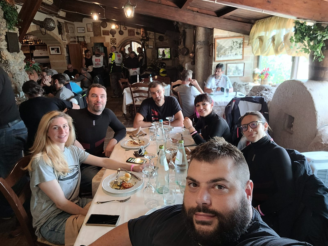 A406B668-0690-44FF-A3B3-A84DED5FEE20