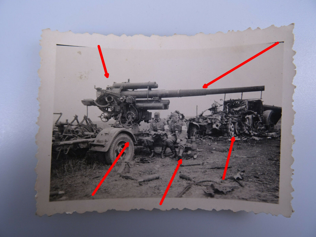 Foto, von französischen Flugzeugen bombardierte Flak Stellung, Amiens Frankreich