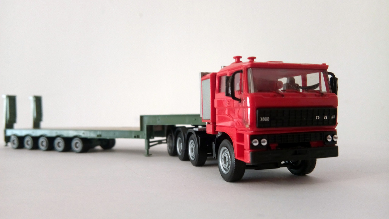 Mach (9048)