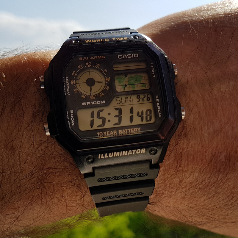Casio World Time AE1200WH (2)