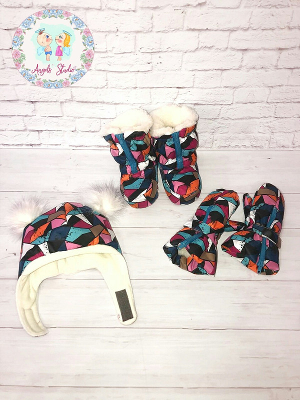 09AEAFF7-0F9E-4C4F-B0DC-8A5FC5998BAD