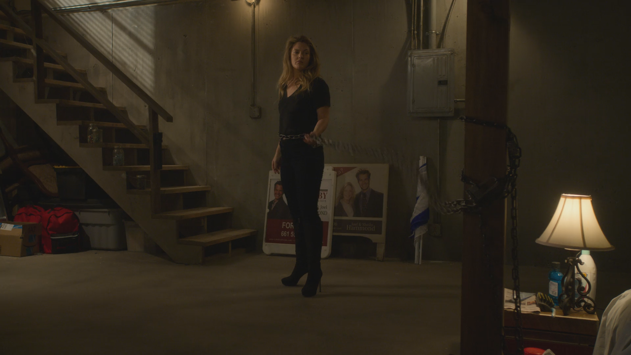 Santa.Clarita.Diet.2x01.Nessuna.Famiglia.E.Perfetta.ITA.ENG.1080