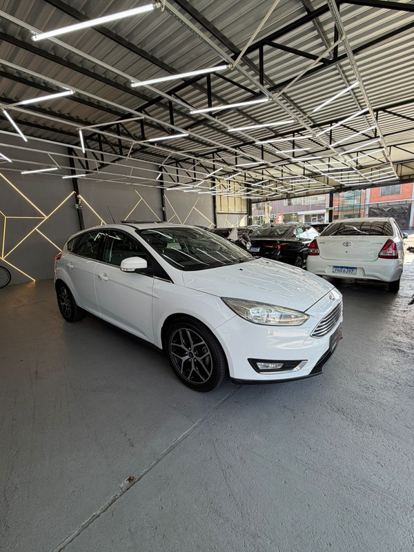 Ford Focus - Foto principal