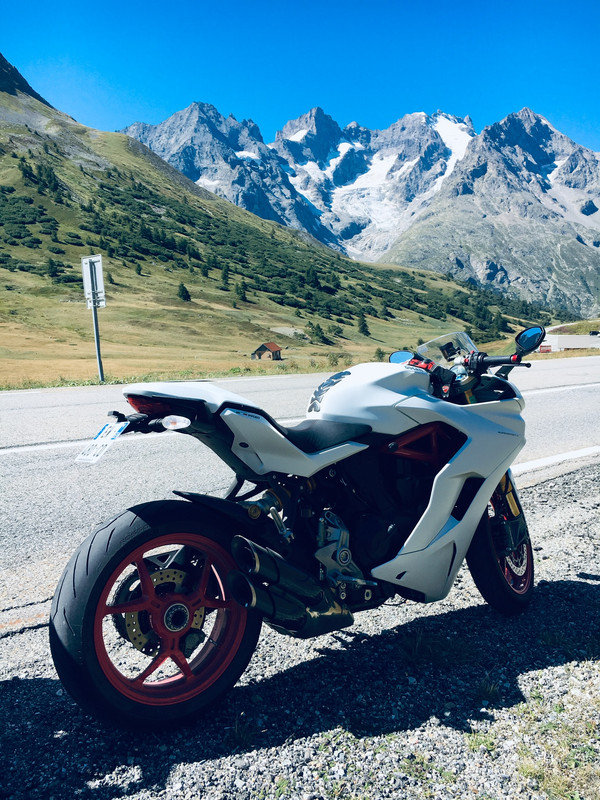 29798870-0453-4AD3-922F-CC0E11E9DCDE